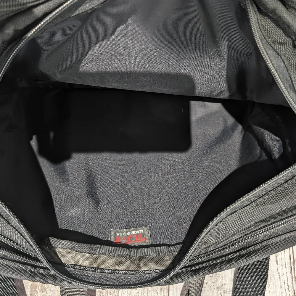 TUMI Alpha Expandable Black Monogram Briefcase/Laptop Bag W/ Aftermarket Strap!‎